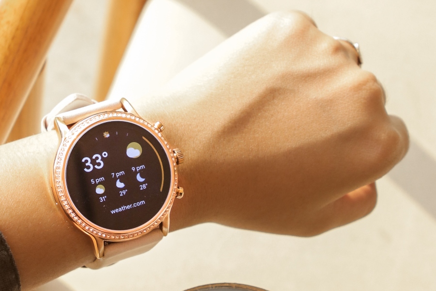 Cara Membersihkan Jam Tangan Tipe Smartwatch